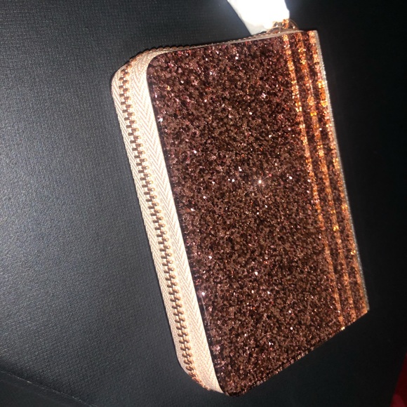 MK-Barbara Metallic Zip-Around Coin Card Case - Picture 3 of 8